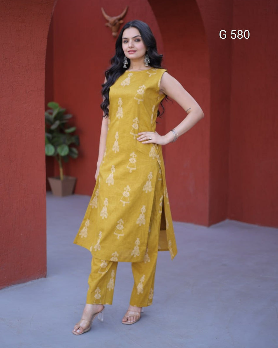 Stylish Printed Kurti with Functional Pocket Detail - G 580