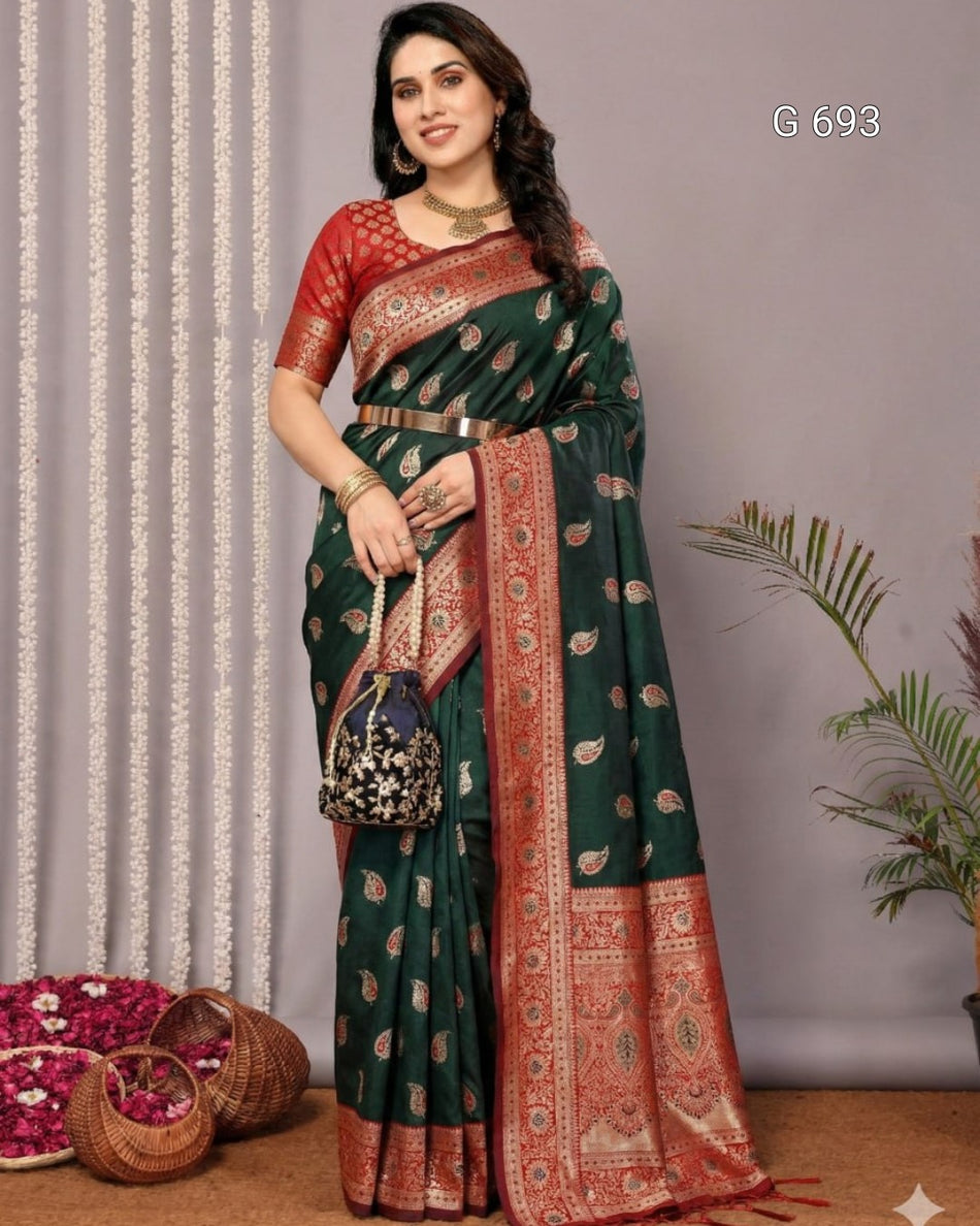 Luxurious Traditional Saree with Modern Royal Touch G 693
